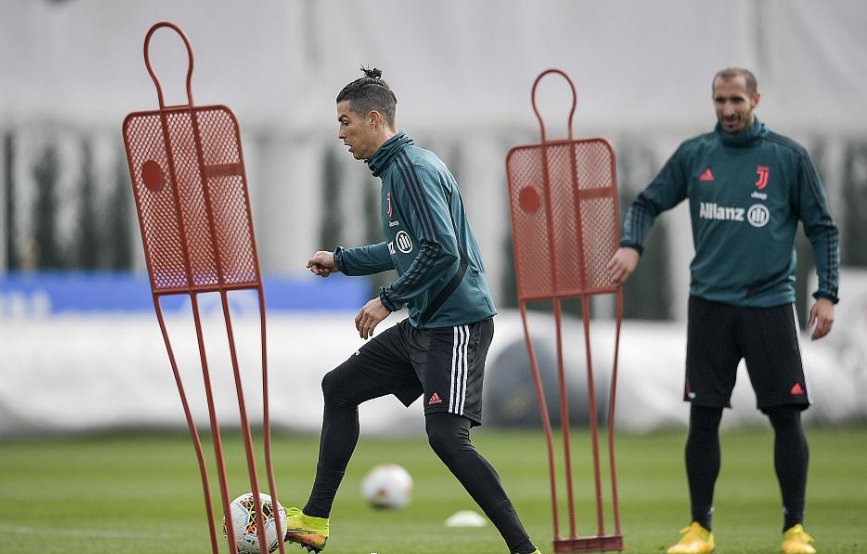 里程碑夜托特纳姆外线爆发，意甲赛后刷纪录，态度坚定，医务组通报恢复的简单介绍