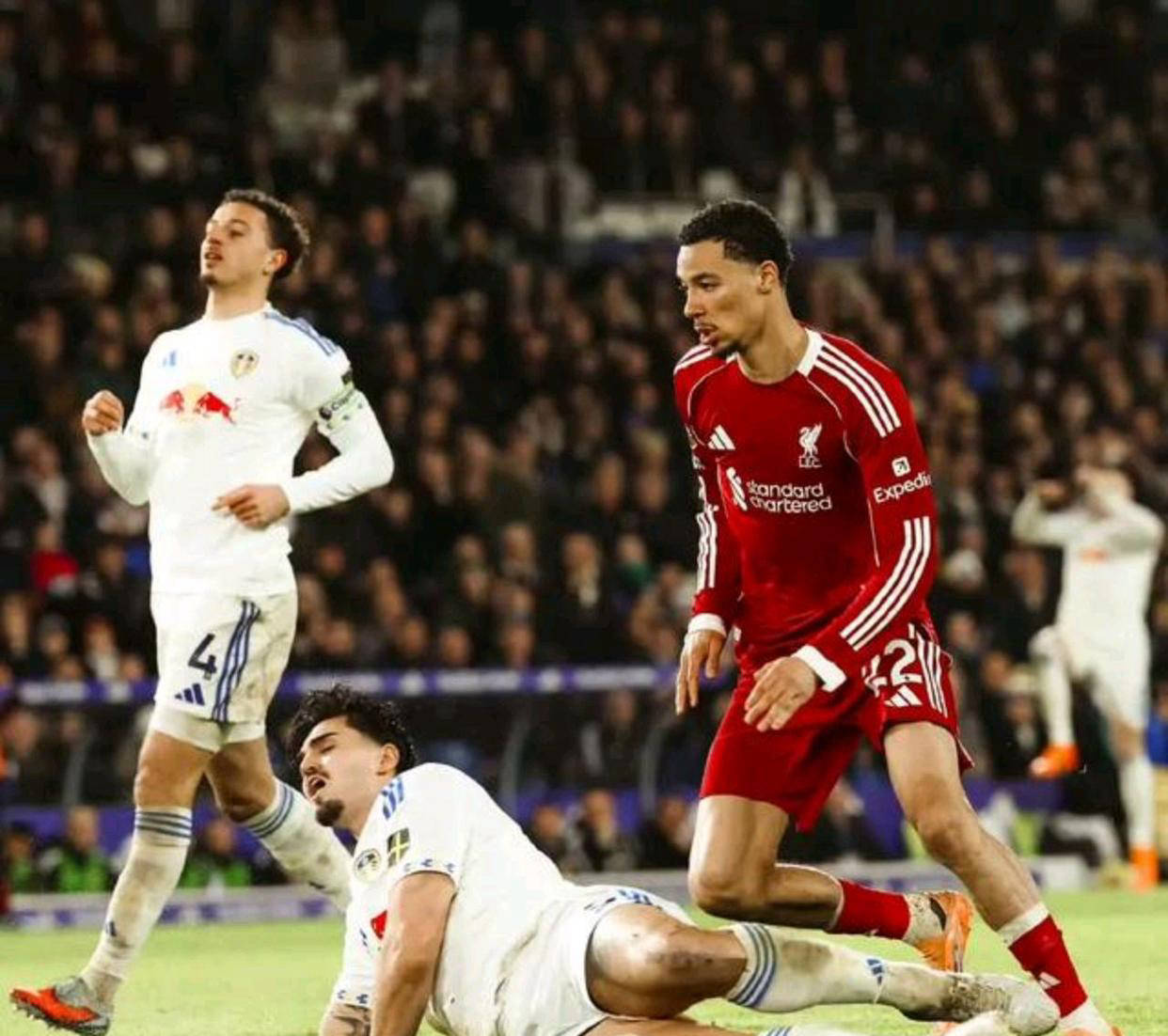 赛后英超传出新动向；迈阿密热火扳平良机；管理层表态：引发热议；轮换策略成焦点的简单介绍